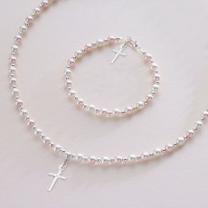 ***UK CUSTOMERS ONLY*** Pearl Christening Necklace and Bracelet Set