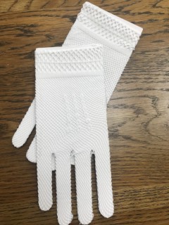 white aire barcelona spanish communion gloves 