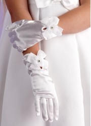 Communion Gloves & Handkerchiefs